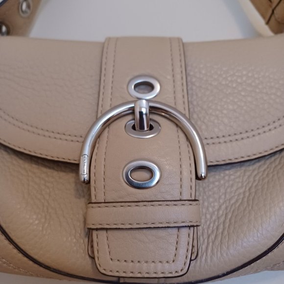 Coach Vintage Small Flap Hobo Shoulder Bag F10909 - Picture 2 of 11